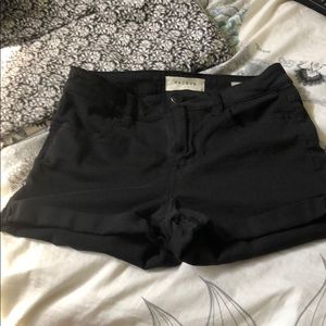 PACSUN black cuffed shorts